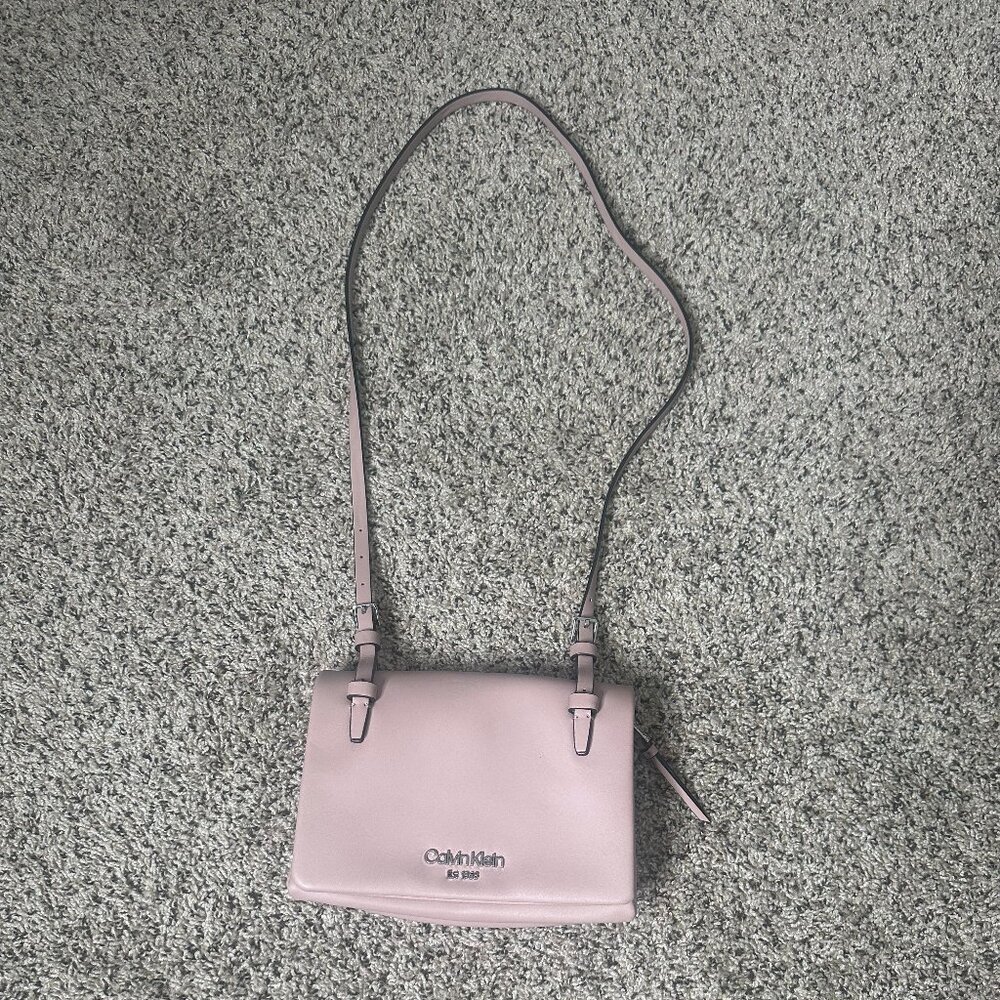 Bolso Calvin Klein  Color: Ballet  Color: Ballet Color: Ballet